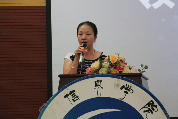 陈莎莉副书记致总结词 摄记:简杰蔚